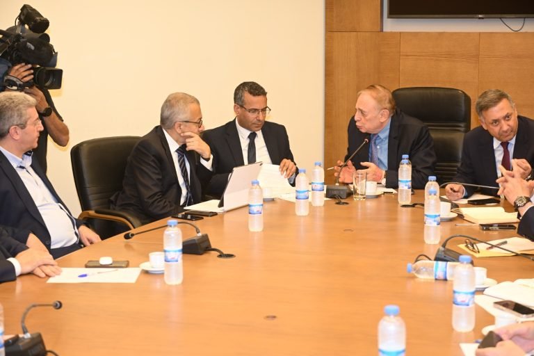 لجنة الاقتصاد: هناك دراسة تقوم بها دار الهندسة لتوسيع مطار بيروت