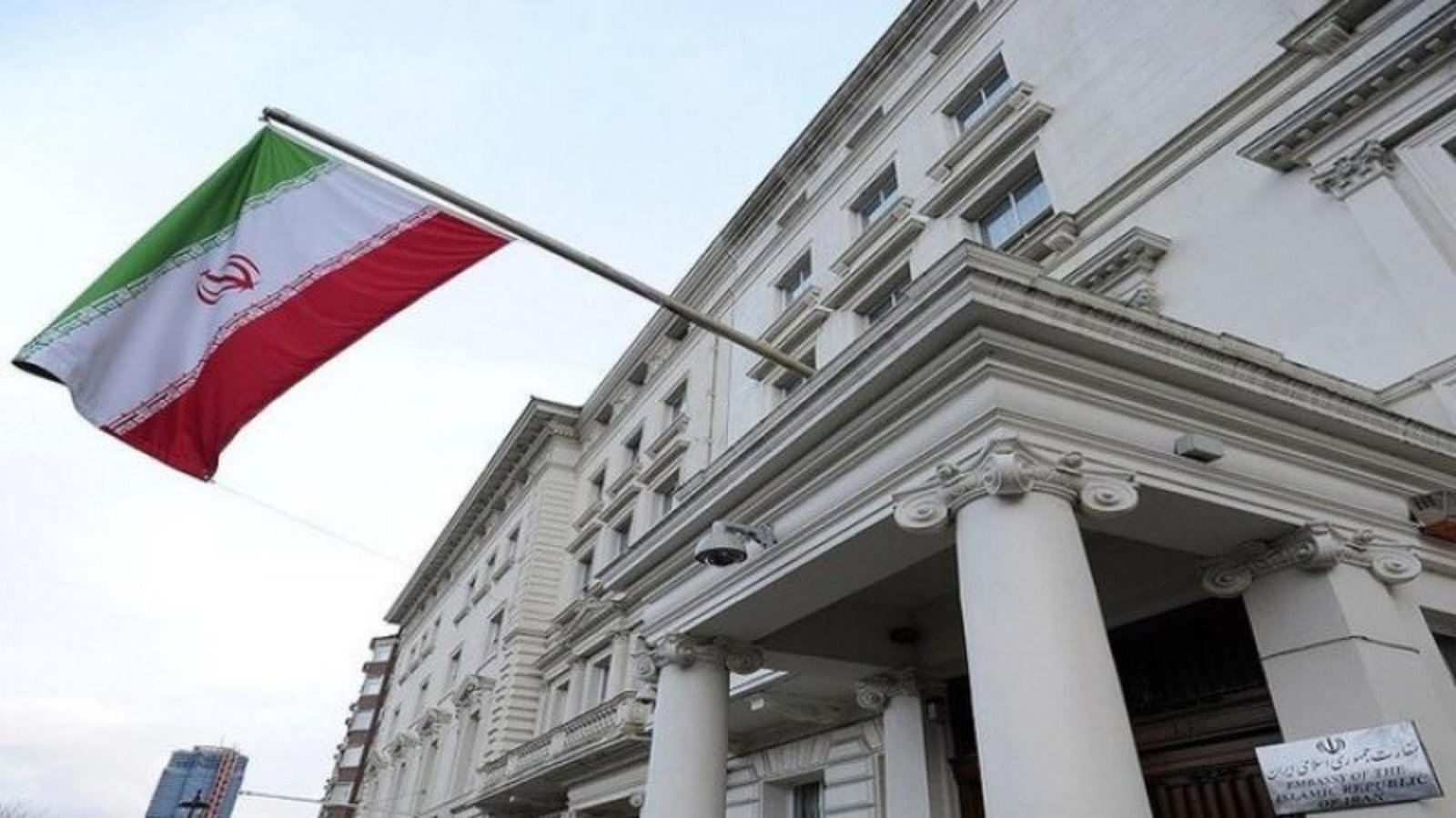 السفارة الإيرانية في لبنان ترد على تهديدات ترامب: حماقة ما بعدها حماقة