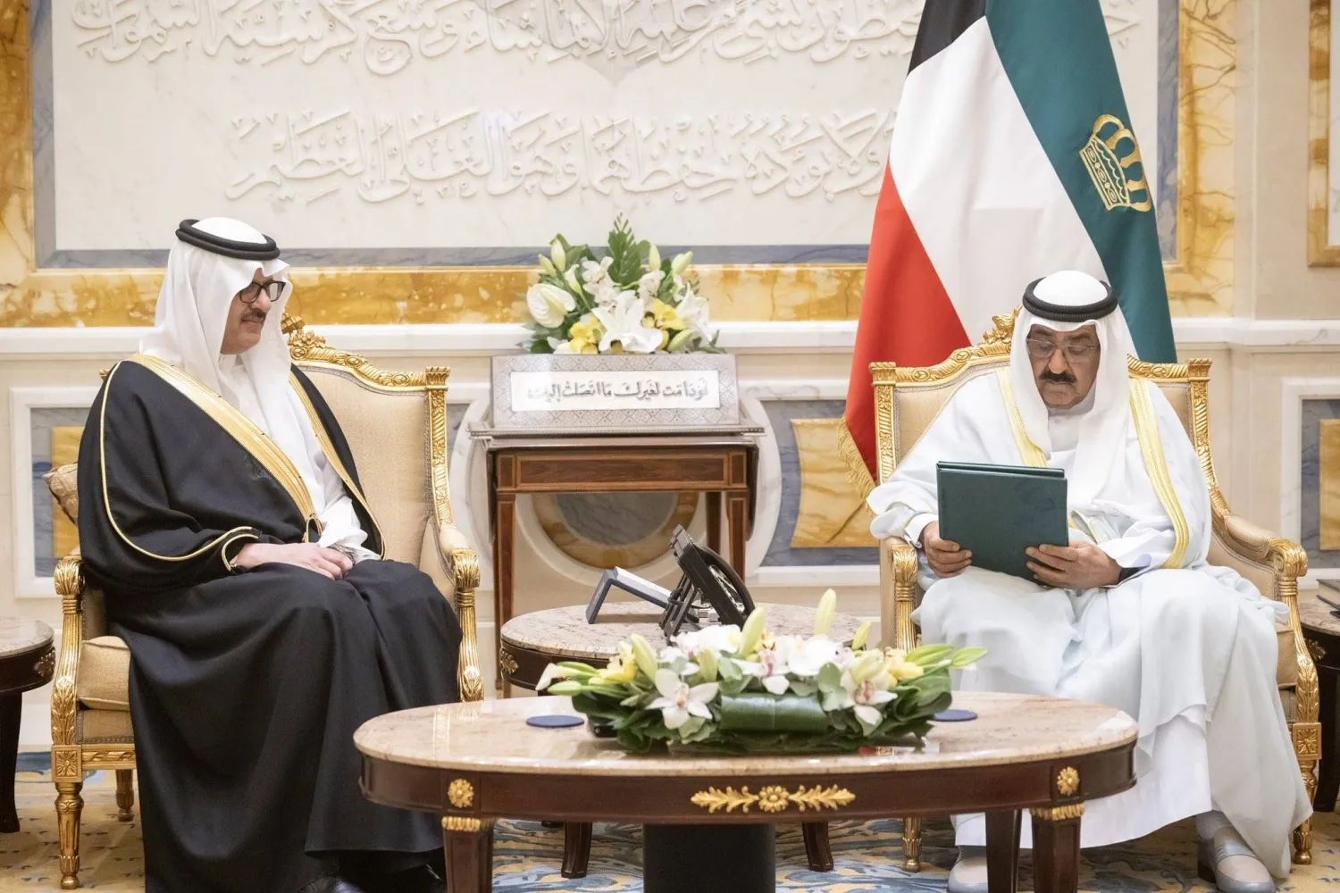 أمير الكويت يتلقى دعوة من ولي العهد السعودي لحضور مبادرة مستقبل الاستثمار في الرياض