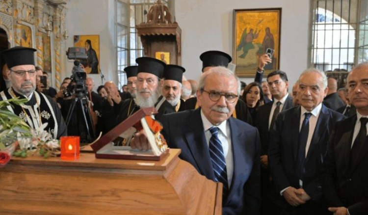 لبنان الشعبي والرسمي يودّع زياد الرحباني.. ورئيس الحكومة يقلده وسام الأرز الوطني