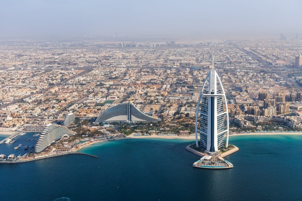 الإمارات تستهدف زيادة الاستثمارات الفندقية وتوسيع الطاقة الاستيعابية وتنويع منتجات الضيافة ضمن خطط تعزيز تنافسية السياحة وهوية Visit UAE