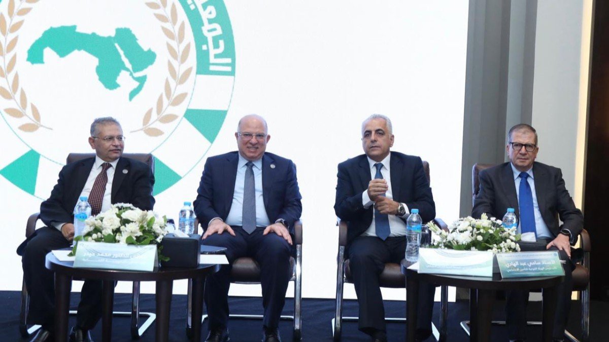 حيدر في ندوة “الاستدامة المالية لأنظمة الضمان” في القاهرة: نعمل لمنح العمّال المزيد من الأمان كركي: لأنظمة حماية اجتماعية تحفظ كرامة الإنسان العربي
