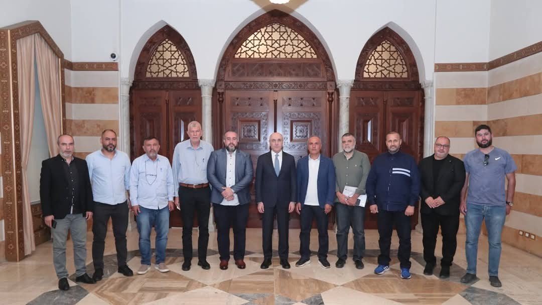 رئيس اتحاد بلديات بنت جبيل وعدد من رؤساء البلديات يبحث مع الوزير الحجّار في تحديات العمل البلدي والخدمات العامة
