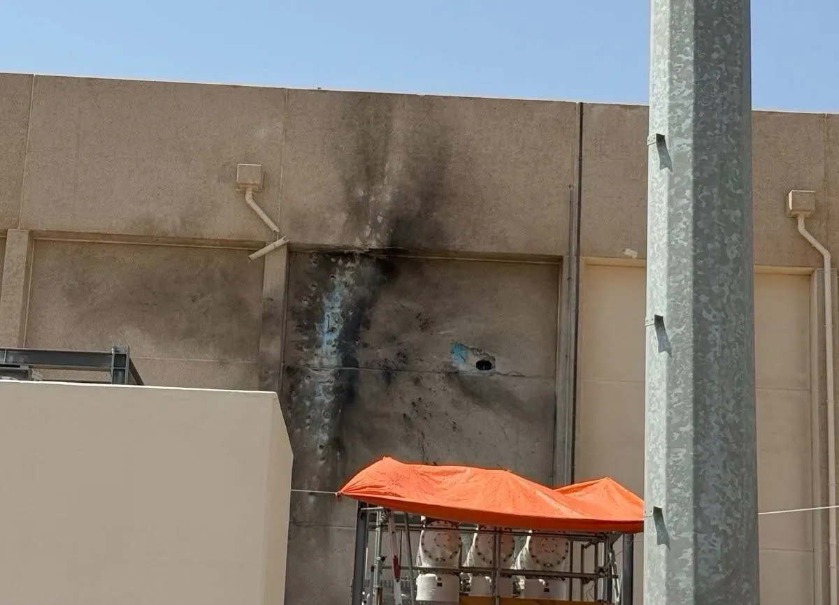 الحوثيون يستهدفون محطة تزوّد المسجد النبوي بالكهرباء
