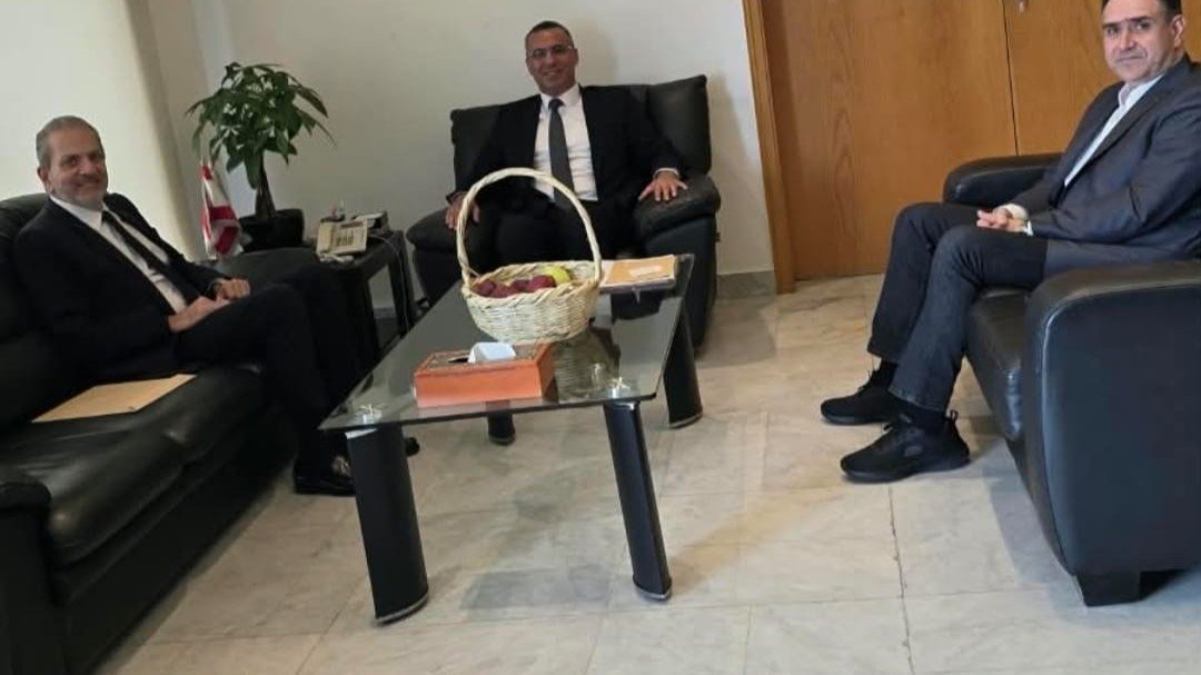 وزارة الزراعة اطلقت مبادرة مع شركات النفط لدعم مزارعي التفاح وتأمين المازوت لبرادات التخزين وتسويق الإنتاج هاني: حماية الموسم مسؤولية وطنية مشتركة