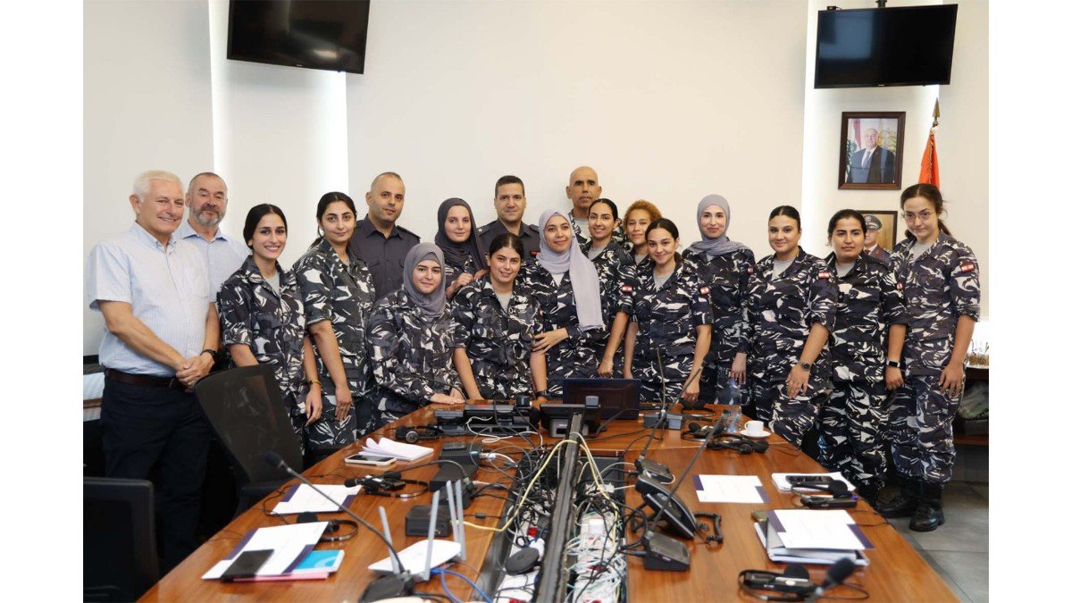تخريج عناصر من غرفة عمليّات مديريّة قوى الأمن بعد متابعة دورة متخصّصة في التّخطيط لإدارة عمليّات حفظ الأمن والنّظام