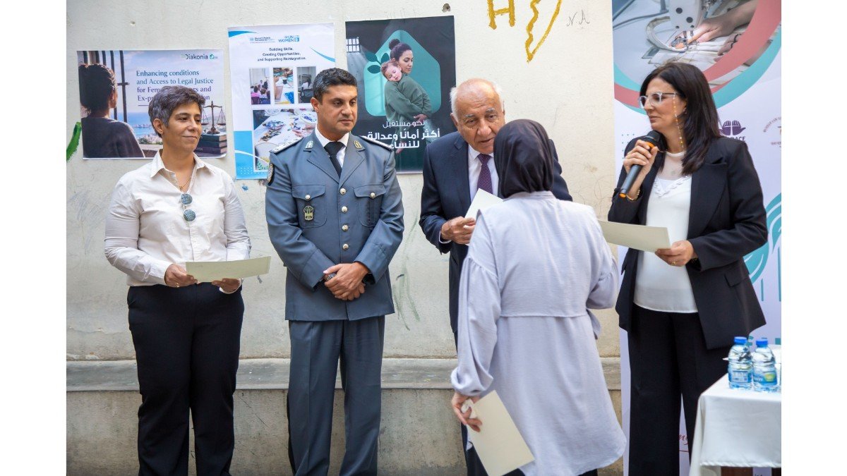 جمعية “دار الأمل” وزعت إفادات التدريب المهني على أكثر من 50 سجينة في طرابلس