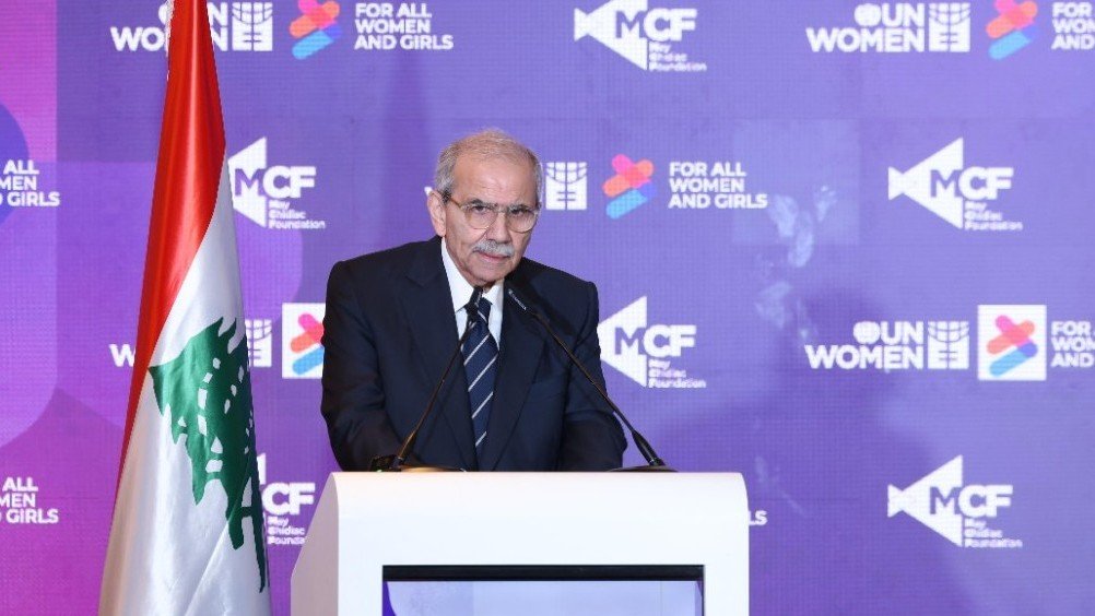 مؤتمر “نساء على خطوط المواجهة” أوصى بمشاركة المرأة فعليًا في مفاوضات السلام وصنع القرار السياسي والأمني وتمكينها اقتصاديًا