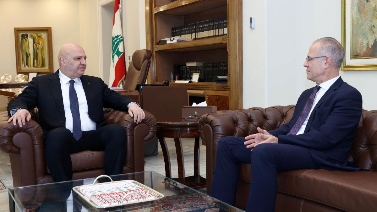 (*) رئيس الجمهورية عرض مع سفير لبنان في الصين العلاقات اللبنانية – الصينية