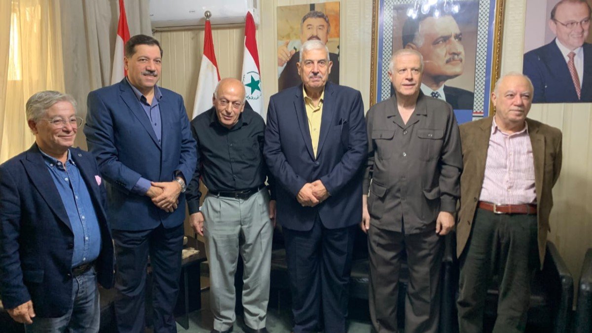 رئيس المؤتمر الشعبي عرض التطورات مع وفد الاتحاد الاشتراكي العربي