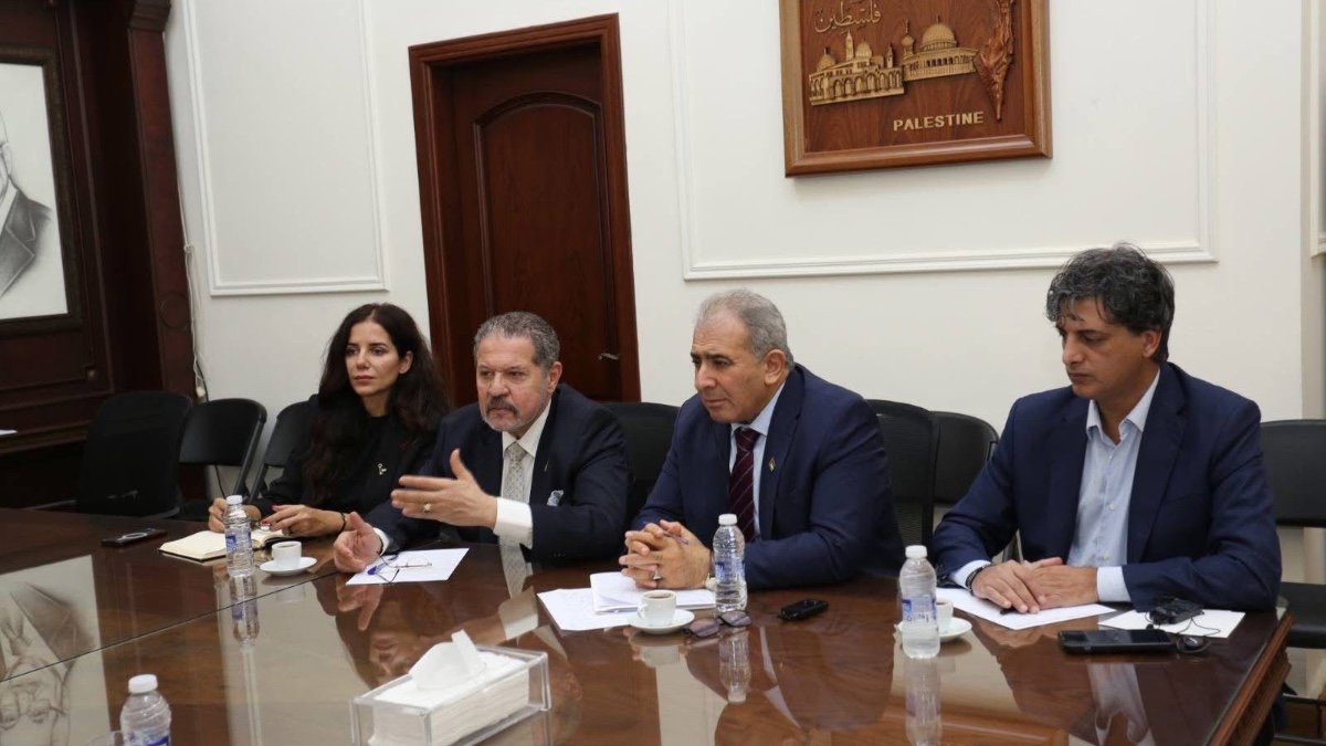 ياسر عباس والسفير الأسعد عرضا مع المركز النرويجي “نورف” الحوار الوطني وأوضاع اللاجئين في لبنان