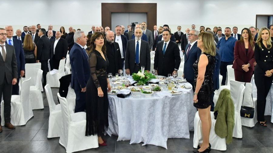 جعجع في عشاء منسقية المتن الشمالي في “القوات اللبنانية”: لا حاضر ولا مستقبل للبنان ولأجياله ما دام حزب الله العسكري والأمني موجود